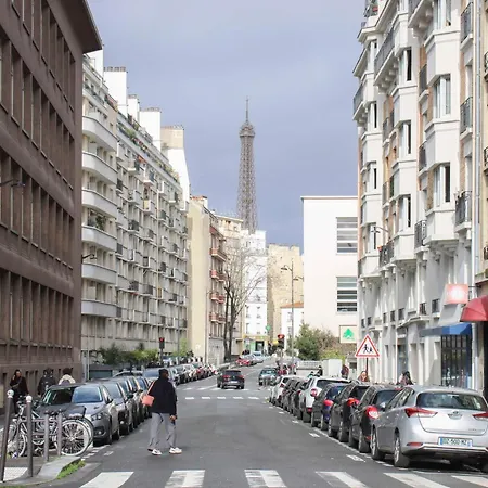 公寓 Timeless In A Haussmannian Building